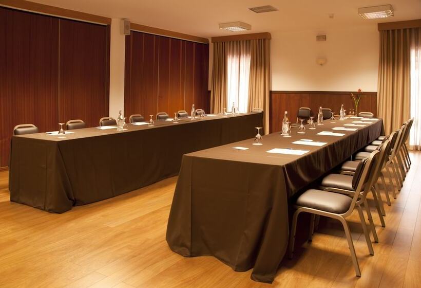 فندق Rainha D. Amelia, Arts & Leisure