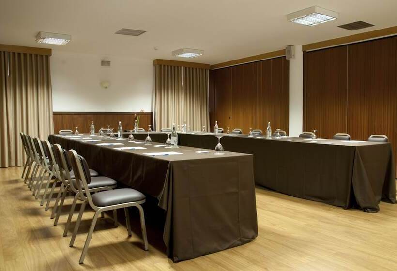 فندق Rainha D. Amelia, Arts & Leisure