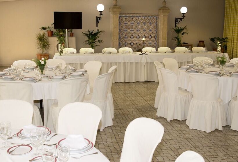 فندق Rainha D. Amelia, Arts & Leisure