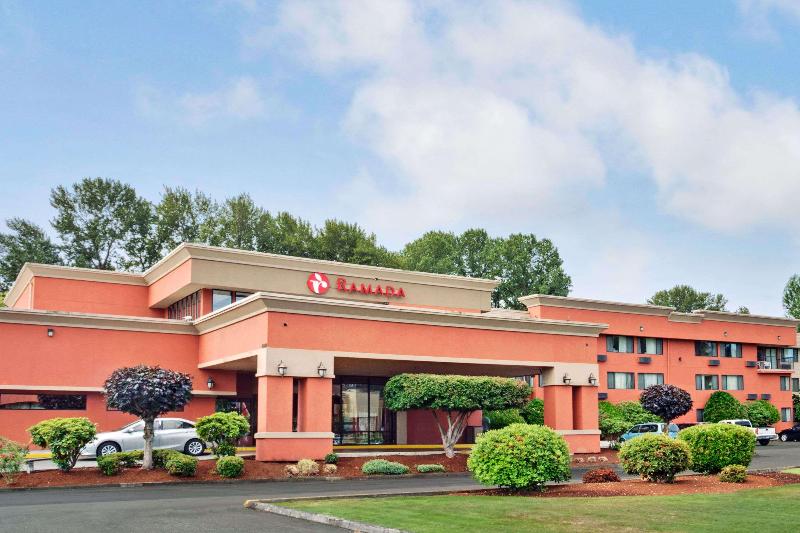 ホテル Ramada By Wyndham Tukwila Southcenter
