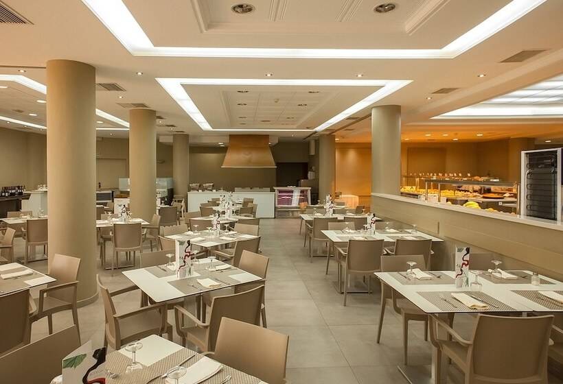 Отель Rh Vinaros Playa & Spa 4* Sup