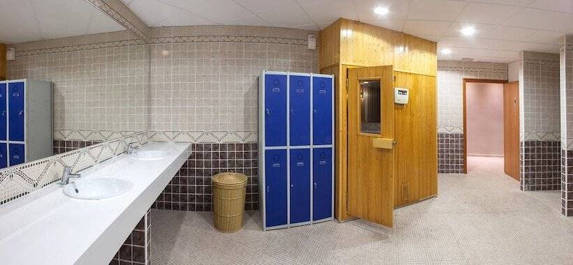 Отель Rh Vinaros Playa & Spa 4* Sup