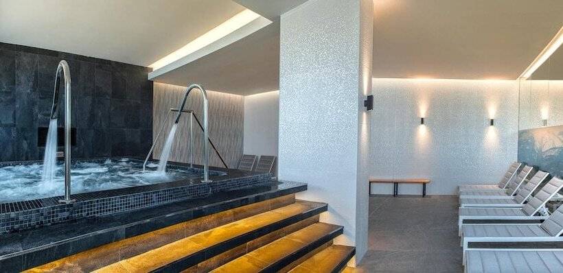 Отель Rh Vinaros Playa & Spa 4* Sup