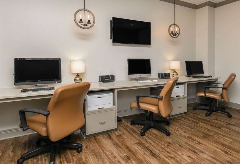 ホテル Richmond Inn & Suites Trademark Collection By Wyndham