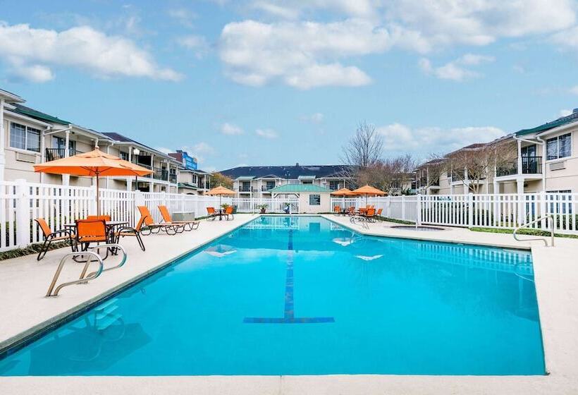 호텔 Richmond Inn & Suites Trademark Collection By Wyndham