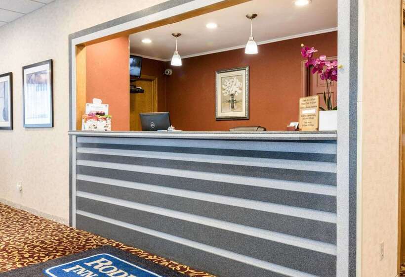 Отель Rodeway Inn