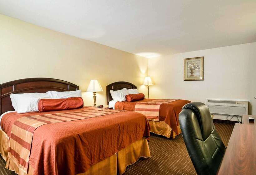 בית מלון כפרי Rodeway Inn