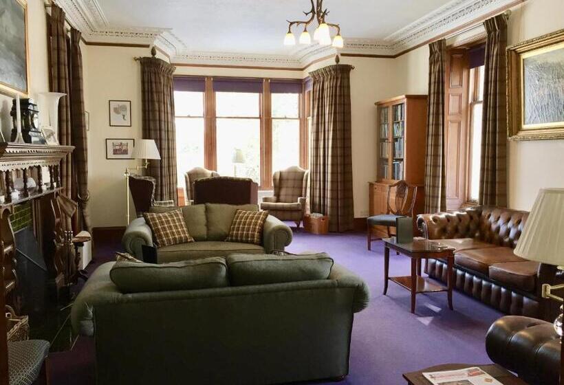 乡村酒店  Dalrachney Lodge