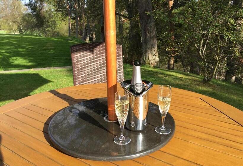 فندق ريفى Dalrachney Lodge