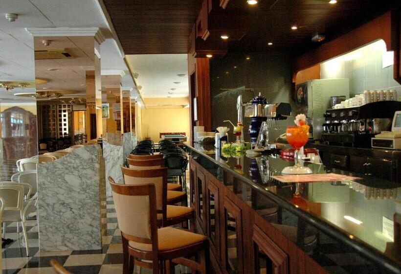 ホテル Santa Monica Playa