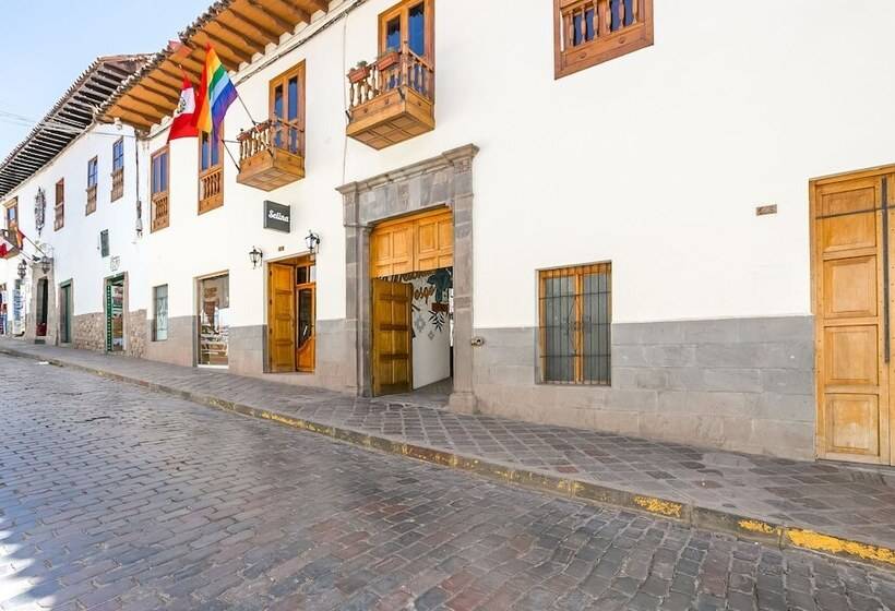 בית מלון כפרי Socialtel Plaza De Armas Cusco Formerly Selina Plaza De Armas Cusco