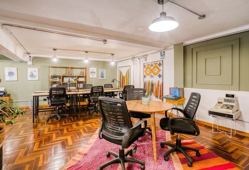 בית מלון כפרי Socialtel Plaza De Armas Cusco Formerly Selina Plaza De Armas Cusco