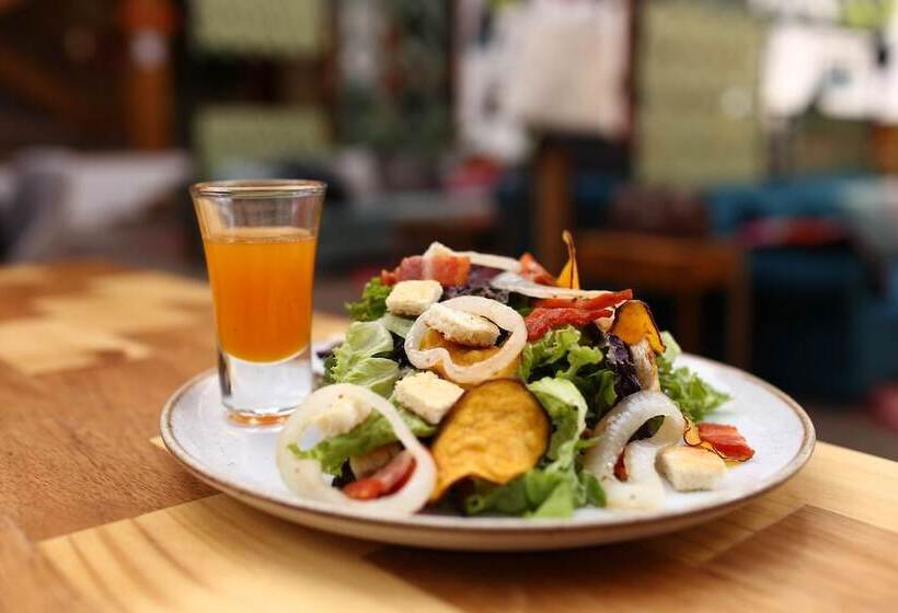 בית מלון כפרי Socialtel Plaza De Armas Cusco Formerly Selina Plaza De Armas Cusco