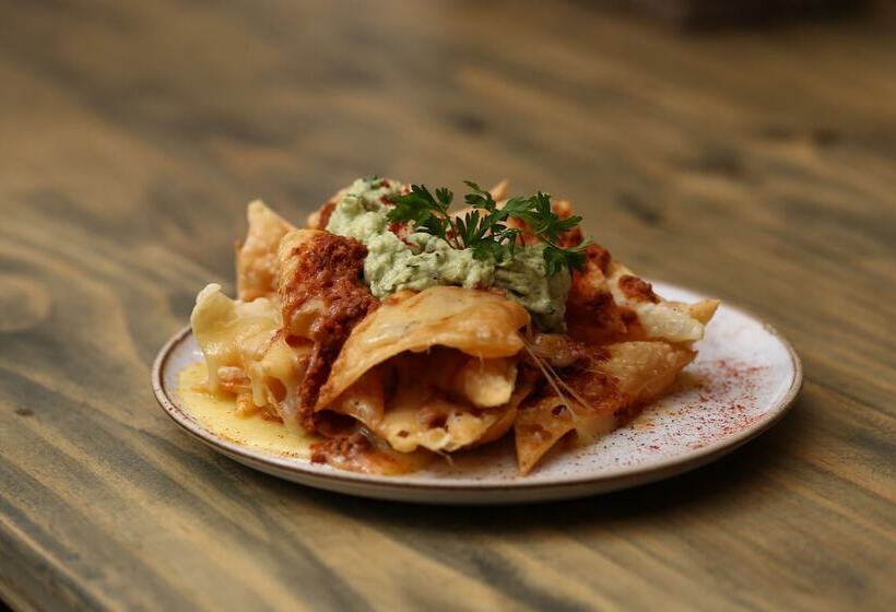 בית מלון כפרי Socialtel Plaza De Armas Cusco Formerly Selina Plaza De Armas Cusco