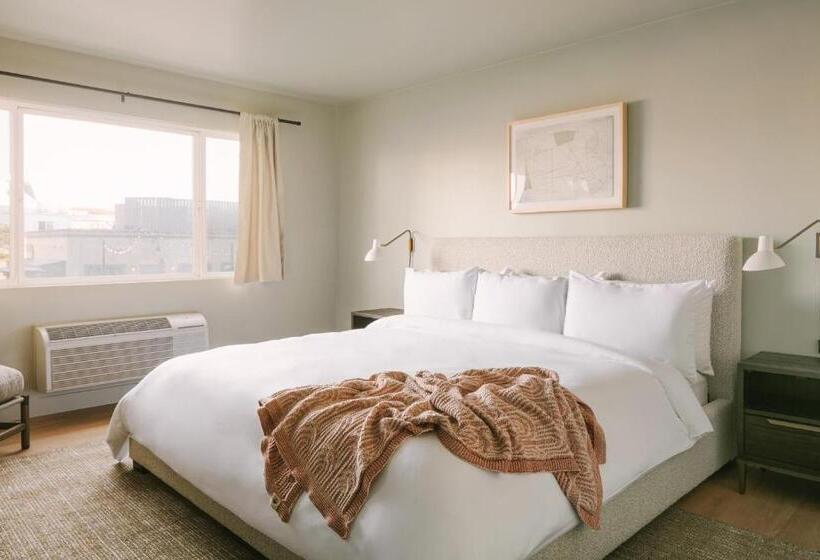 فندق Sonder Solarena