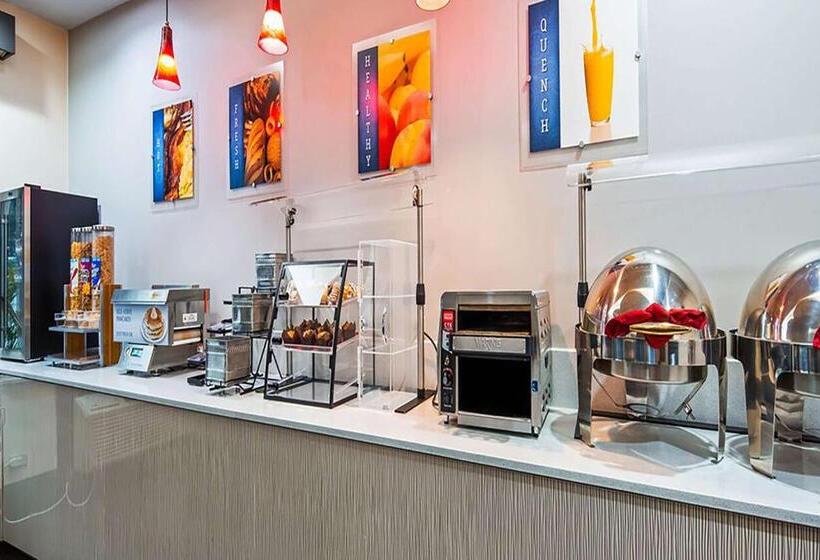 ホテル Sonesta Essential Orlando