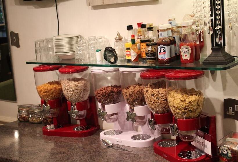 Отель St John S Lodge Incl Off Site Leisure Club