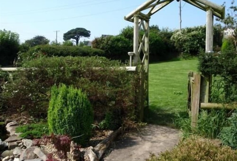 فندق Sunnymeade Country