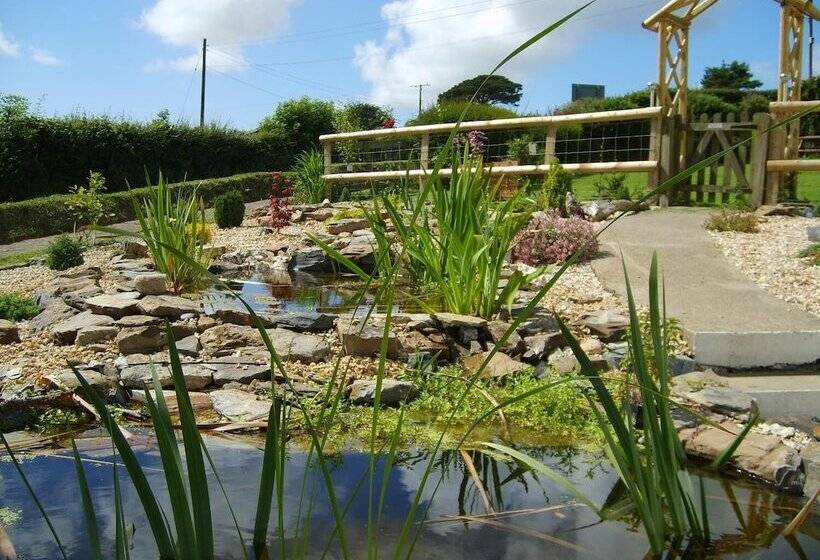 فندق Sunnymeade Country