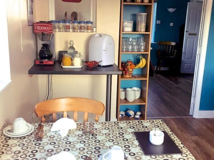 فندق Sunnymeade Country