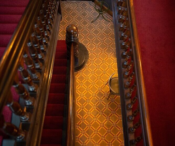 호텔 The Black Bull Inn