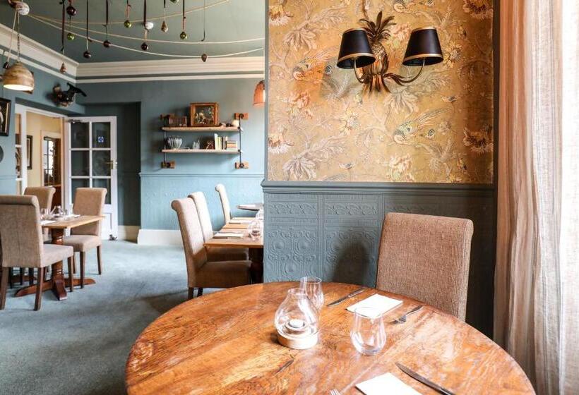 酒店 The Black Swan