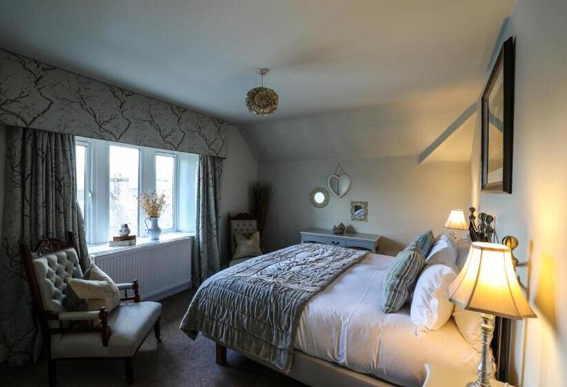 فندق The Black Swan