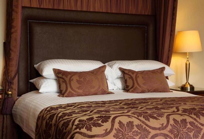 Отель The Grange Manor