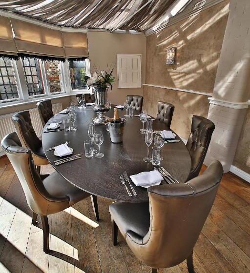 酒店 The Inn On The Green