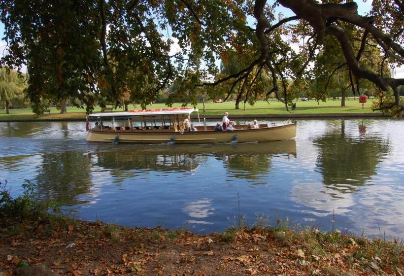 ホテル The New Inn