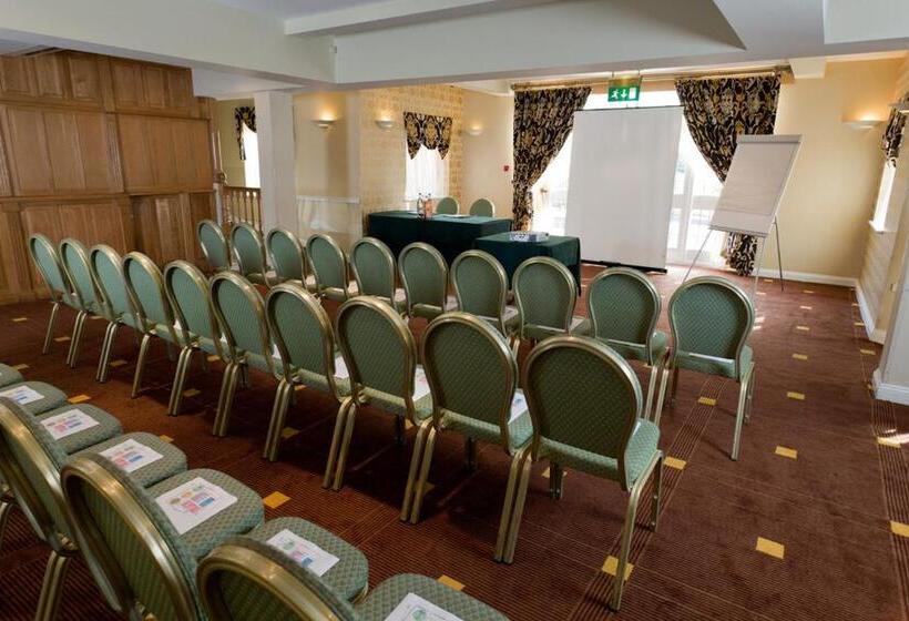 ホテル The Pear Tree Inn & Country