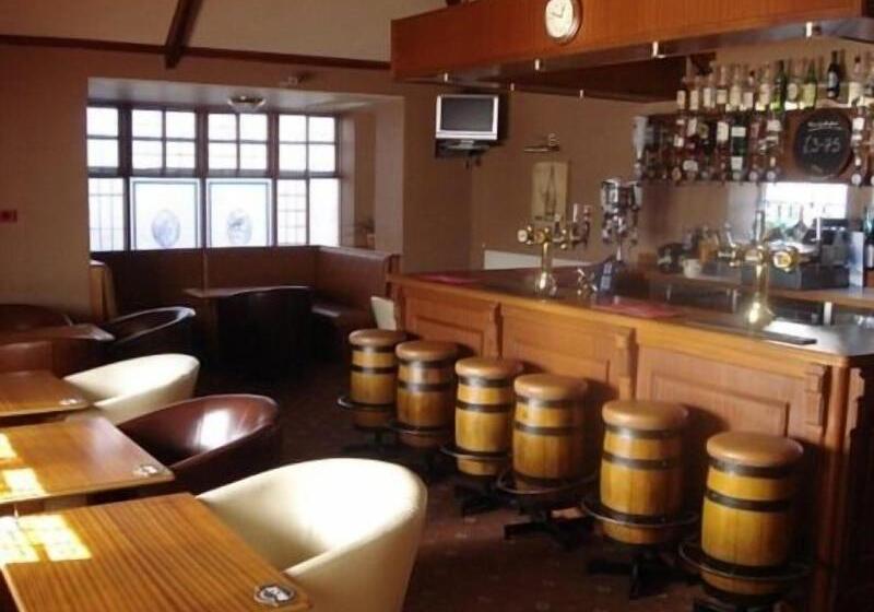 The Royal Hotel Elgin