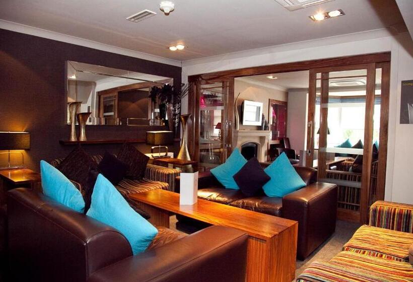 Отель The Studley