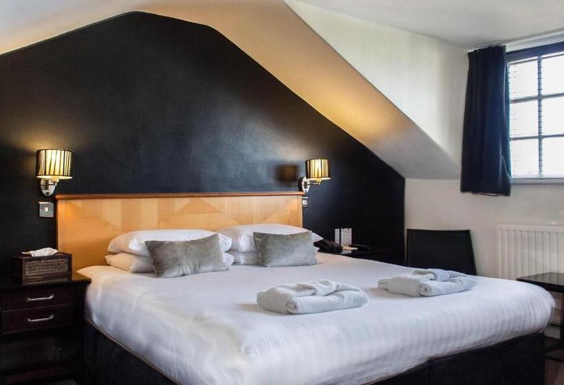 Отель The Studley