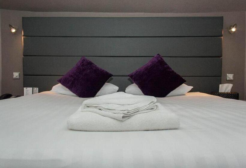 Отель The Studley