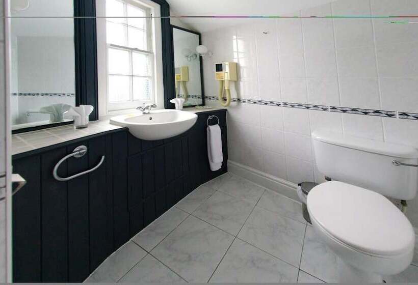 فندق Three Queens