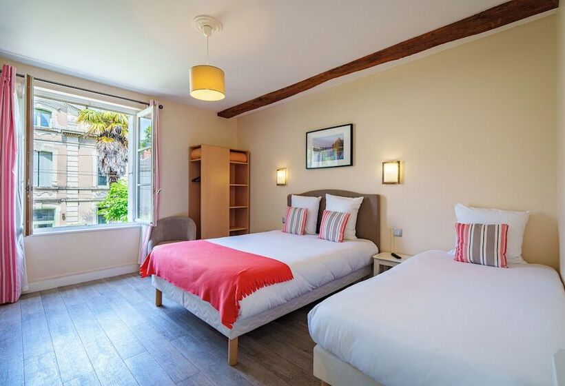 Отель Val De Loire