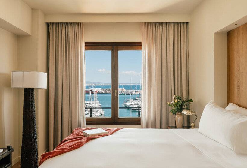 Отель Victoria Gran Meliá