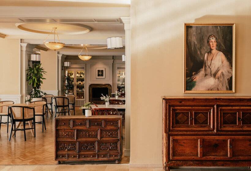 Отель Victoria Gran Meliá