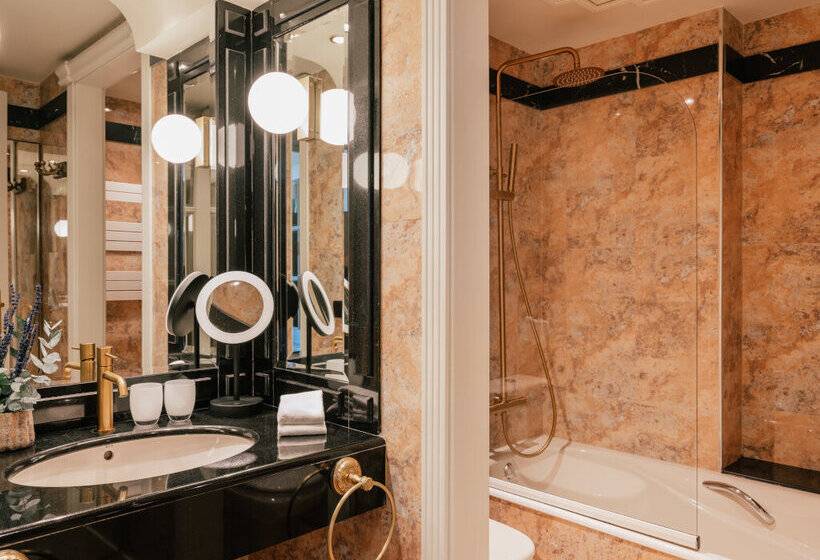 Отель Victoria Gran Meliá