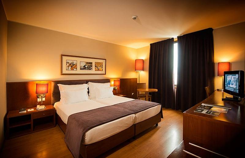 בית מלון כפרי Vila Gale Opera