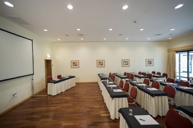 هتل Vila Gale Opera