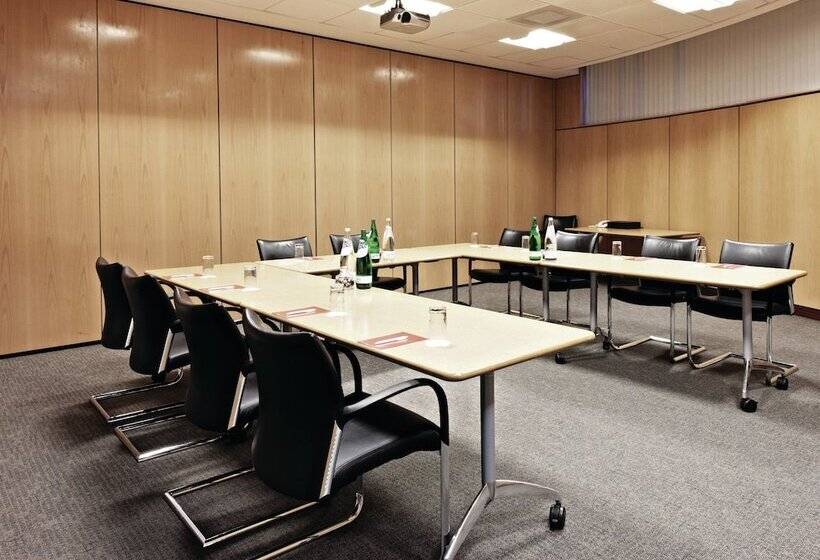 Отель Voco Reading