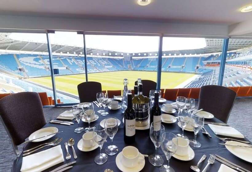 Отель Voco Reading