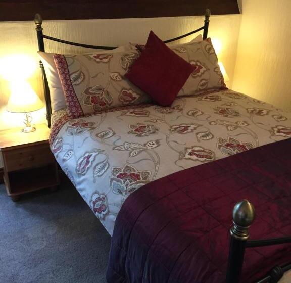 Отель Westbury House