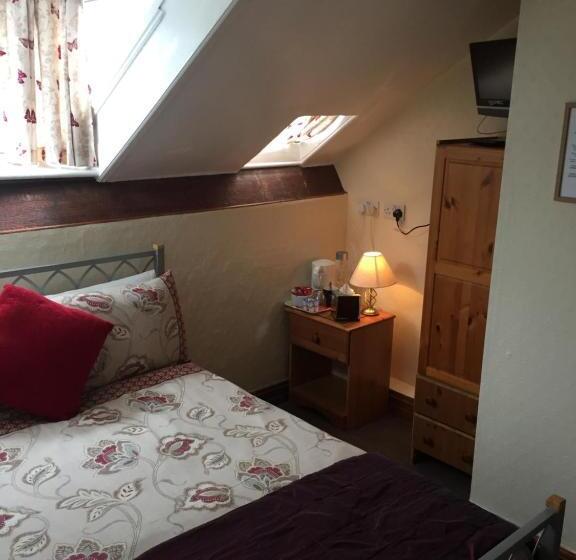 Отель Westbury House