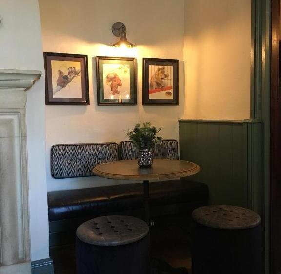 فندق White Hart Inn