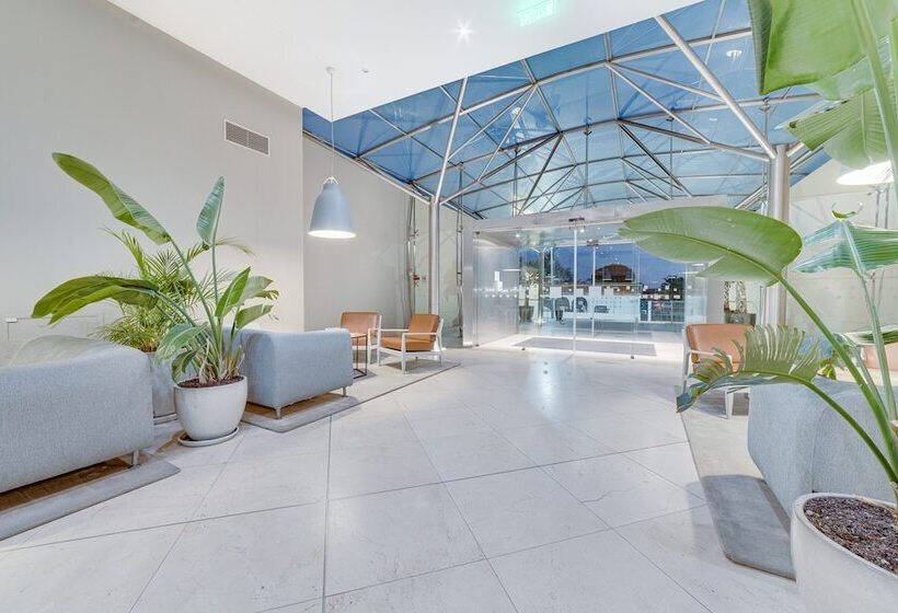 בית מלון כפרי Yellow Praia Monte Gordo