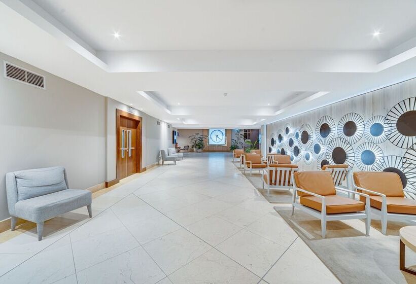 בית מלון כפרי Yellow Praia Monte Gordo