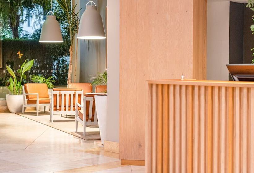 בית מלון כפרי Yellow Praia Monte Gordo